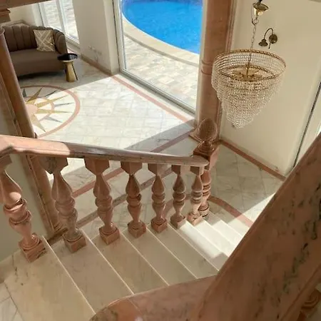 Casa Rosas *