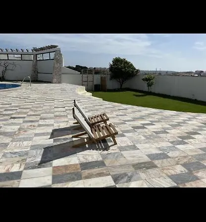 Willa Casa Rosas Carvoeira