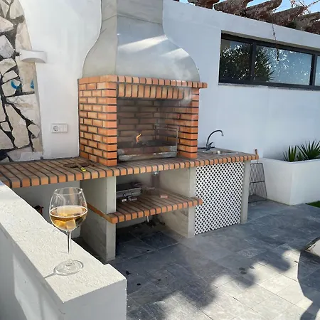 Casa Rosas Carvoeira