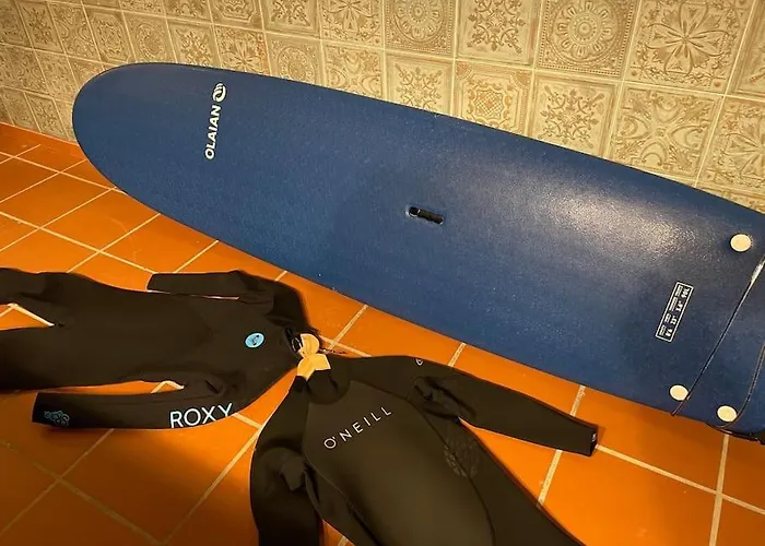 Casa Rosas Carvoeira